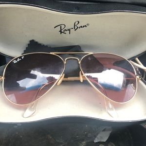 Pink and gold Raybans